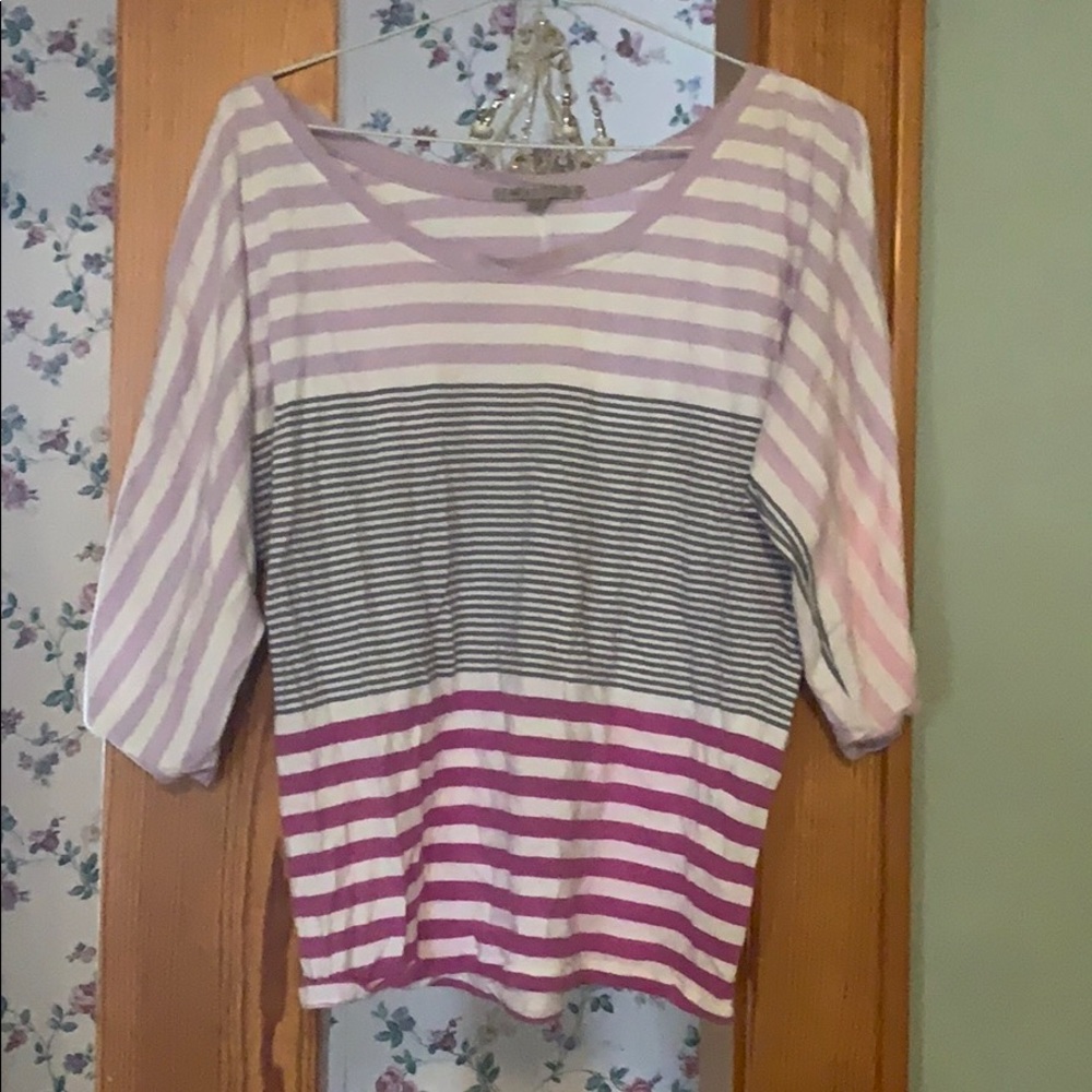 Gap 3/4 length shirt